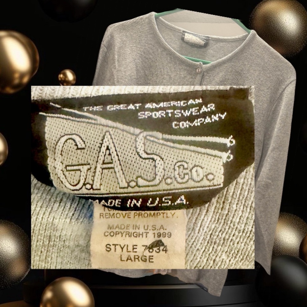 G.A.S. Co. Grey Ribbed button down sweater - Picture 5 of 5